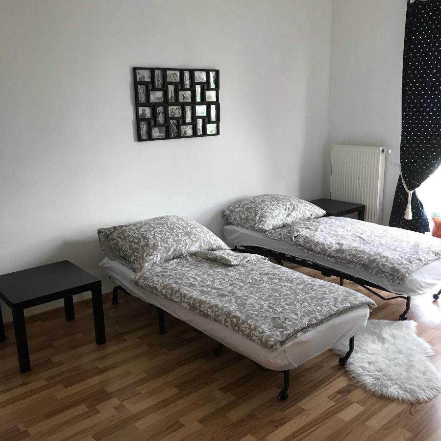 Lg Living Apartment Stockerau Esterno foto